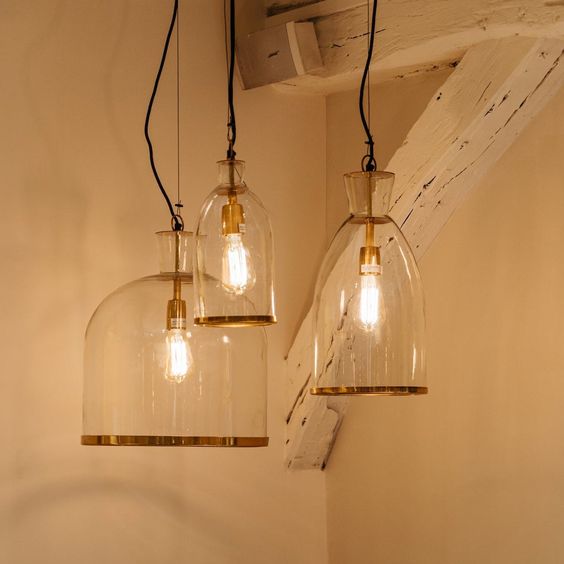 Lighting fixtures