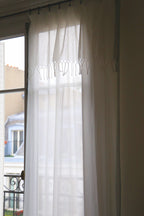 Sivi Curtain