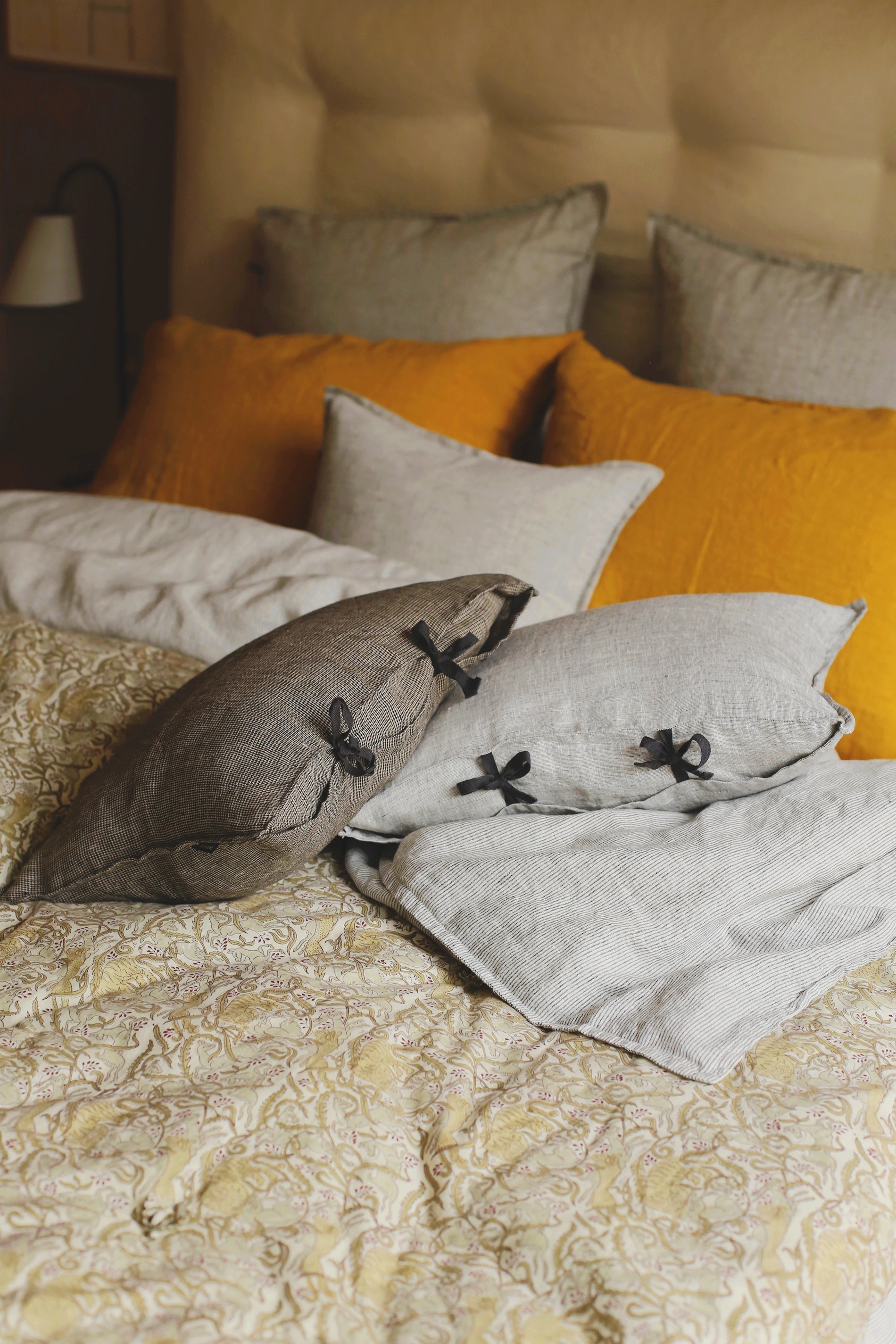 Small cushion cover, Thread by Thread