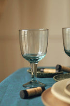 Set of 4 Hera stemmed glasses