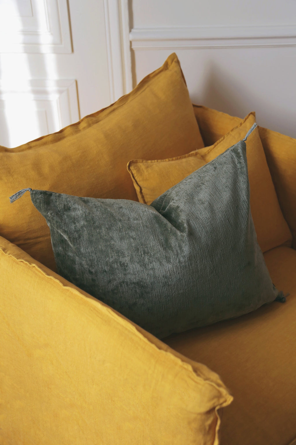 Vellino cushion cover