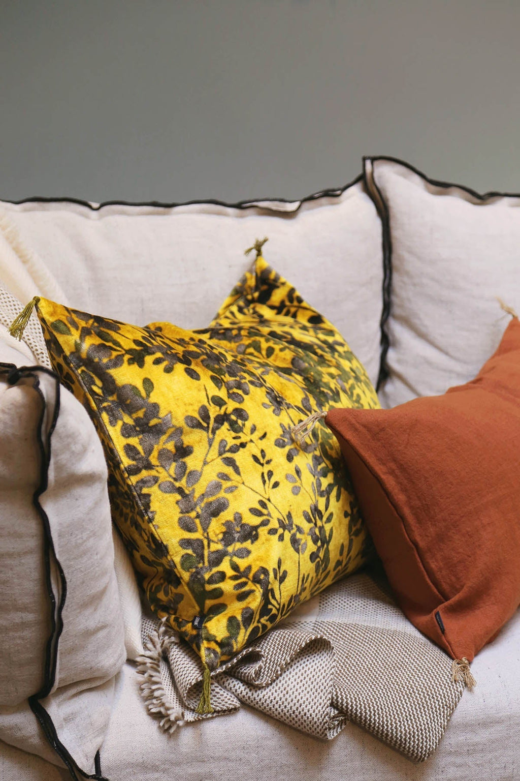 Foglia cushion cover