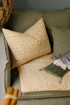 Tulipan cushion cover
