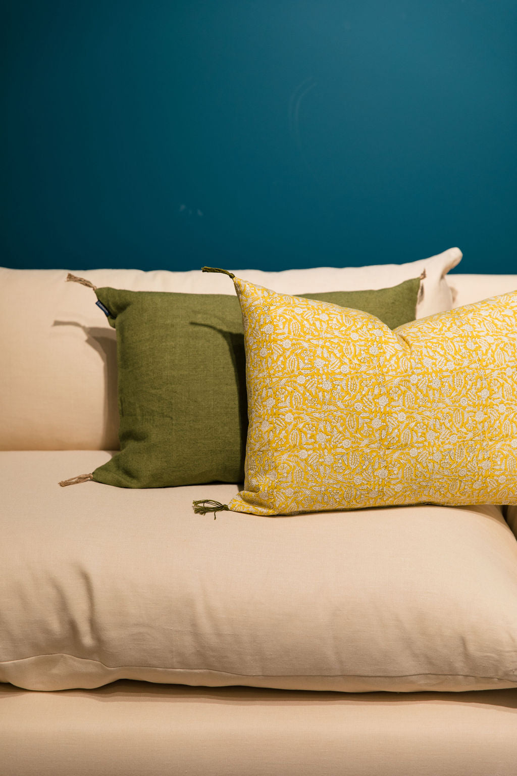 Tulipan cushion cover