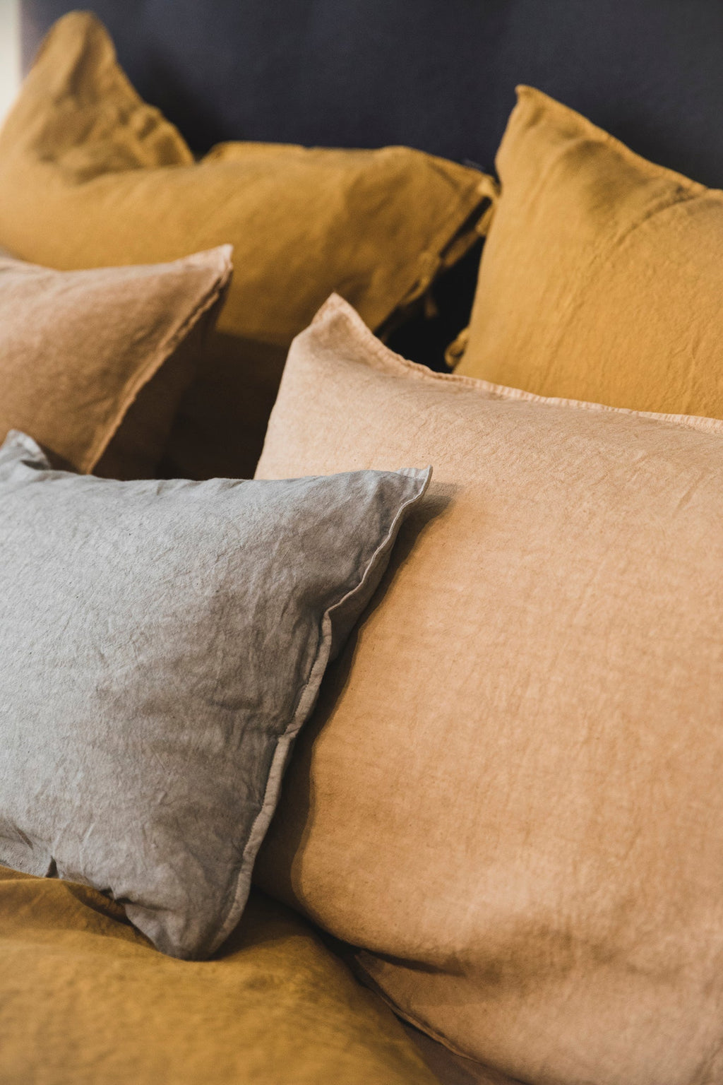 Selena small cushion cover