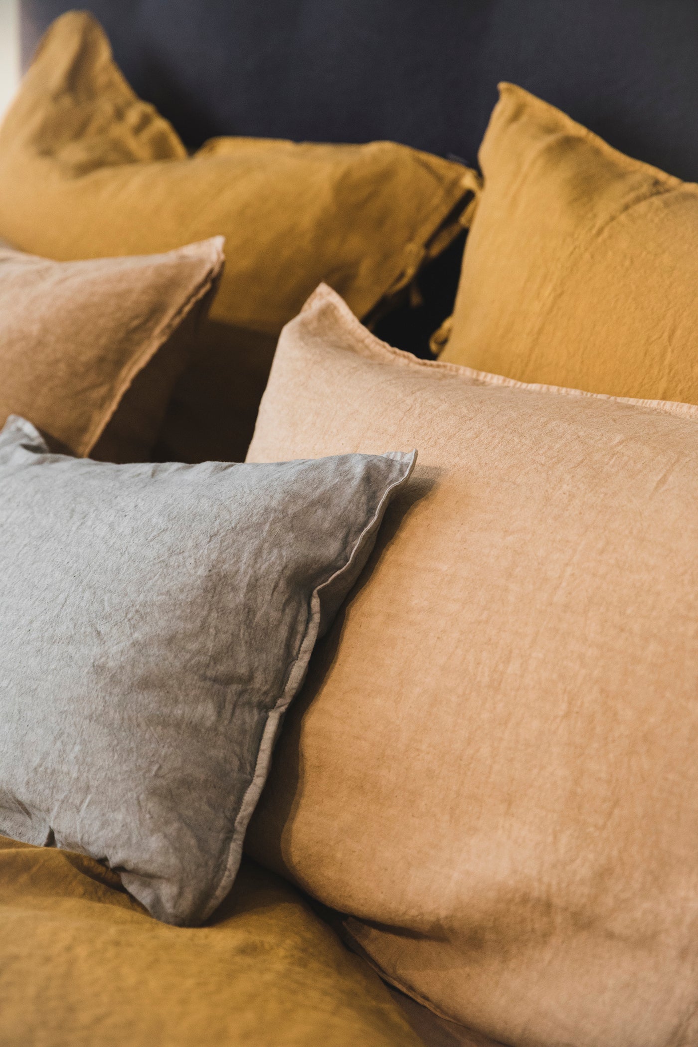 Selena small cushion cover