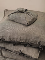 Thread-to-thread duvet cover