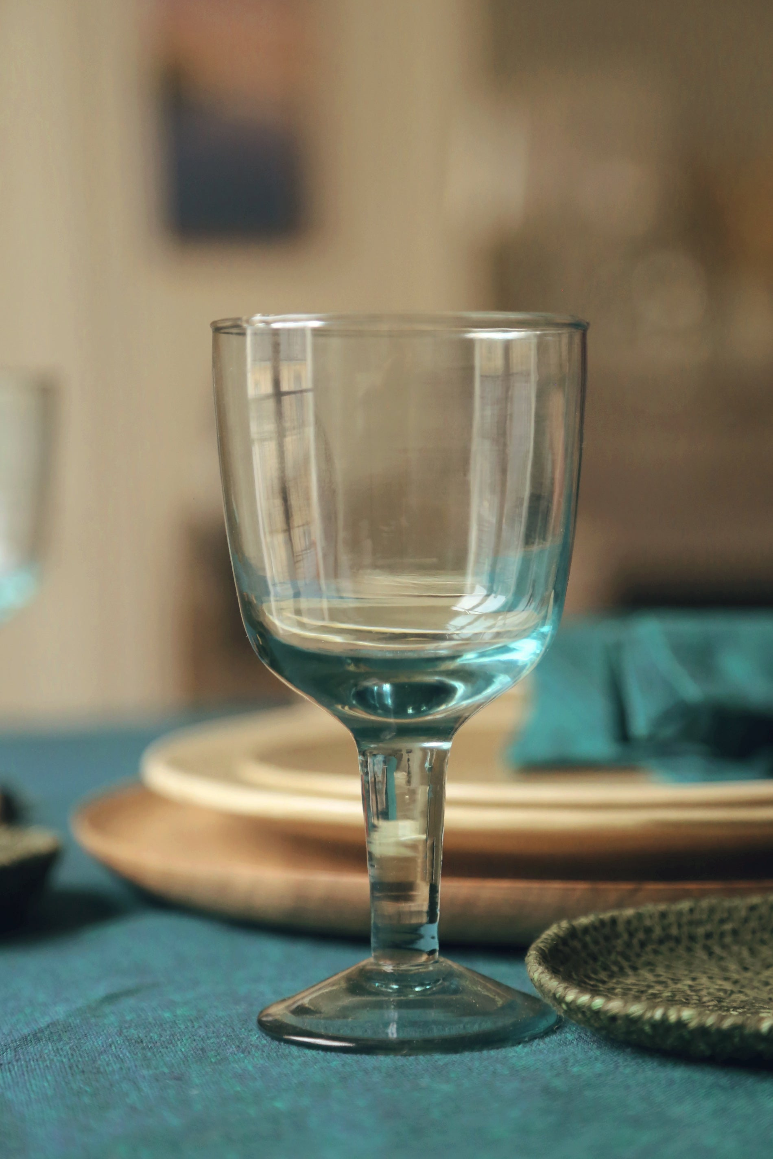 Set of 4 Hera stemmed glasses