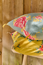 Liao cushion cover
