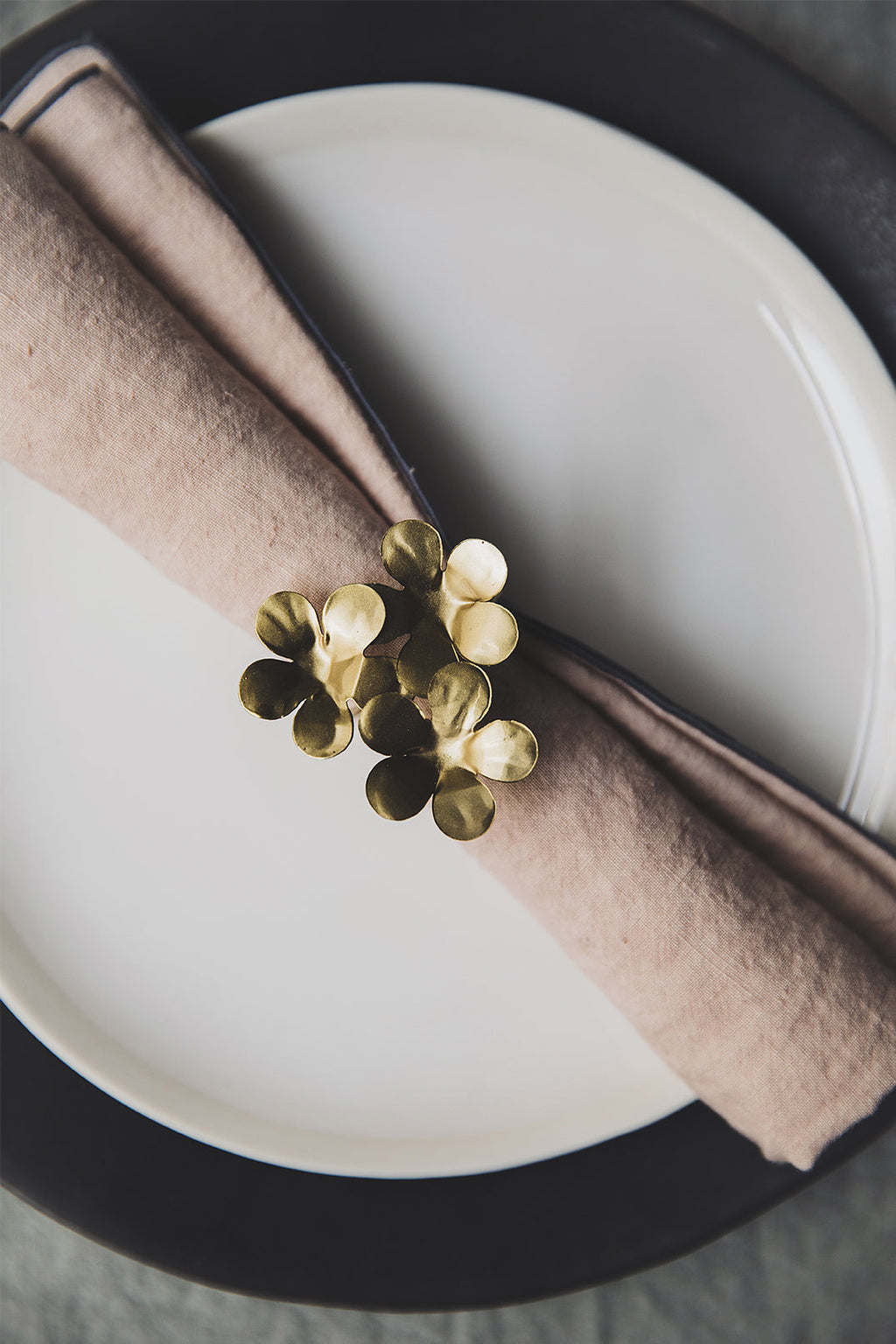 Floria napkin ring