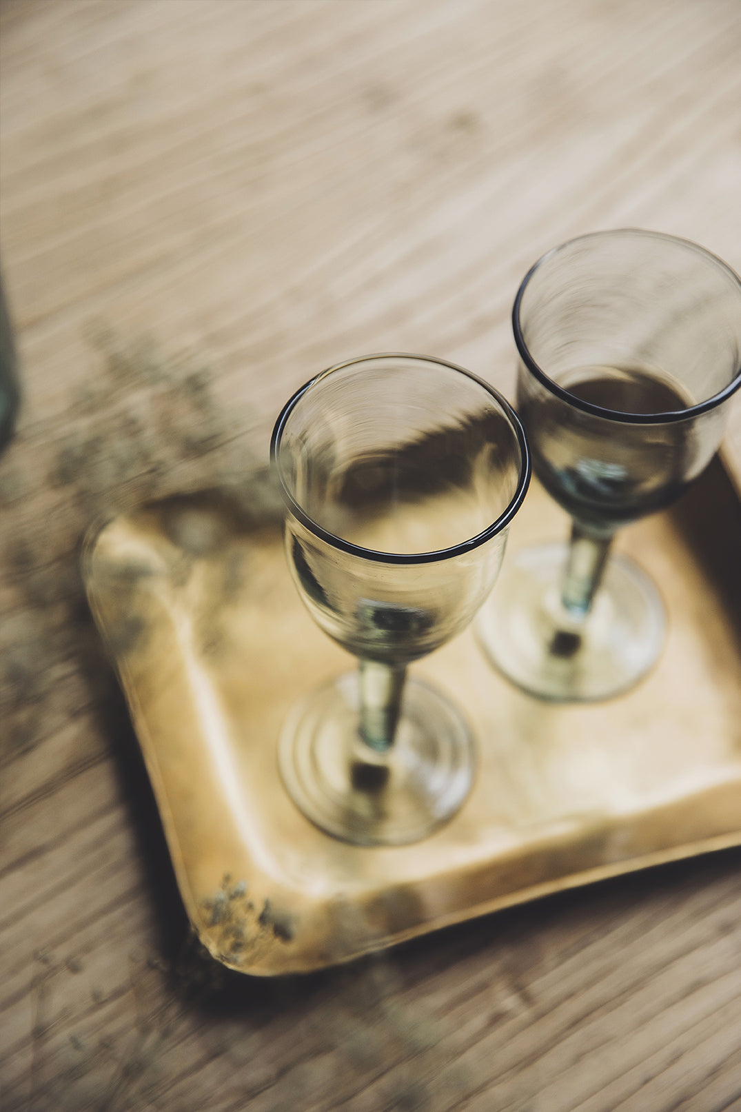 Set of 4 Hera stemmed glasses