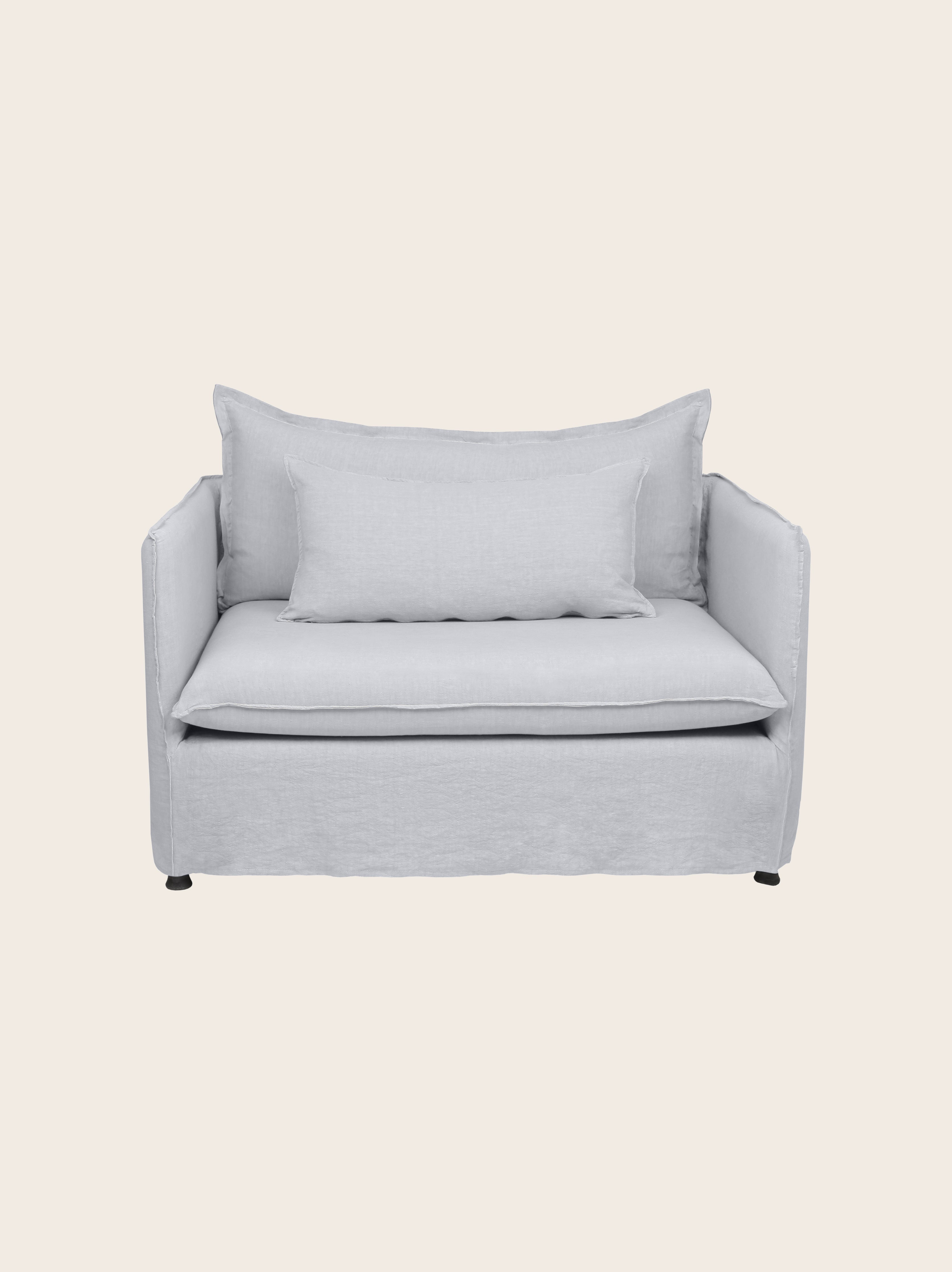 Loveseat Holi