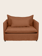 Loveseat Holi