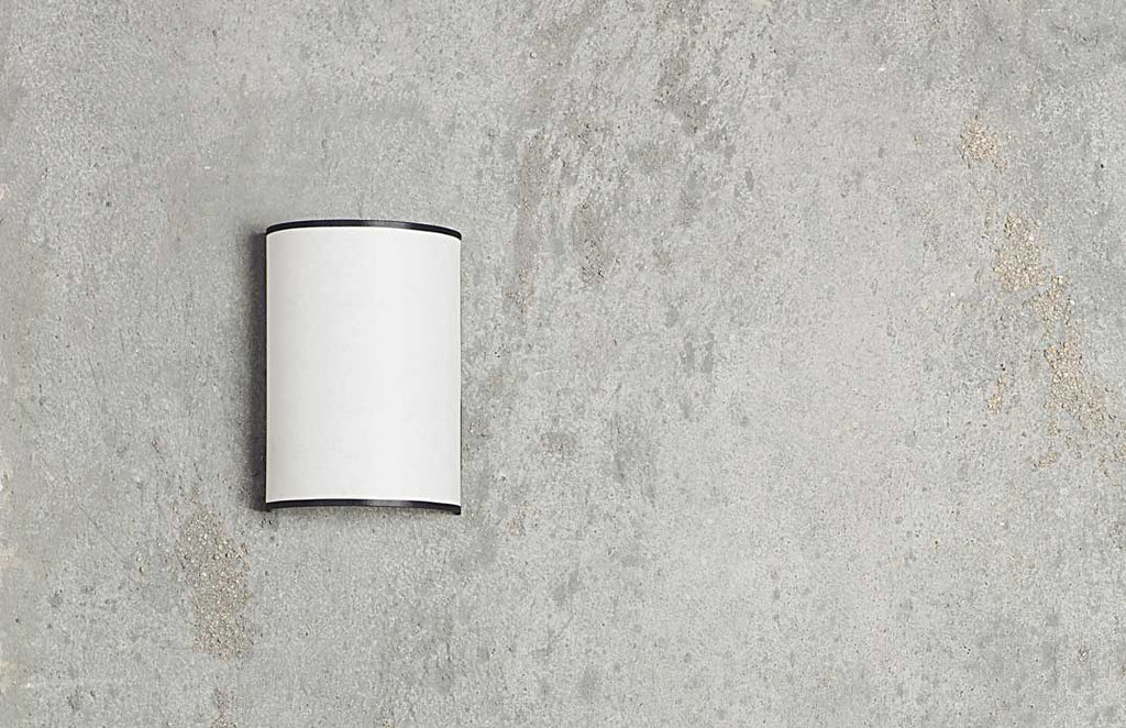 Kuro Wall Light
