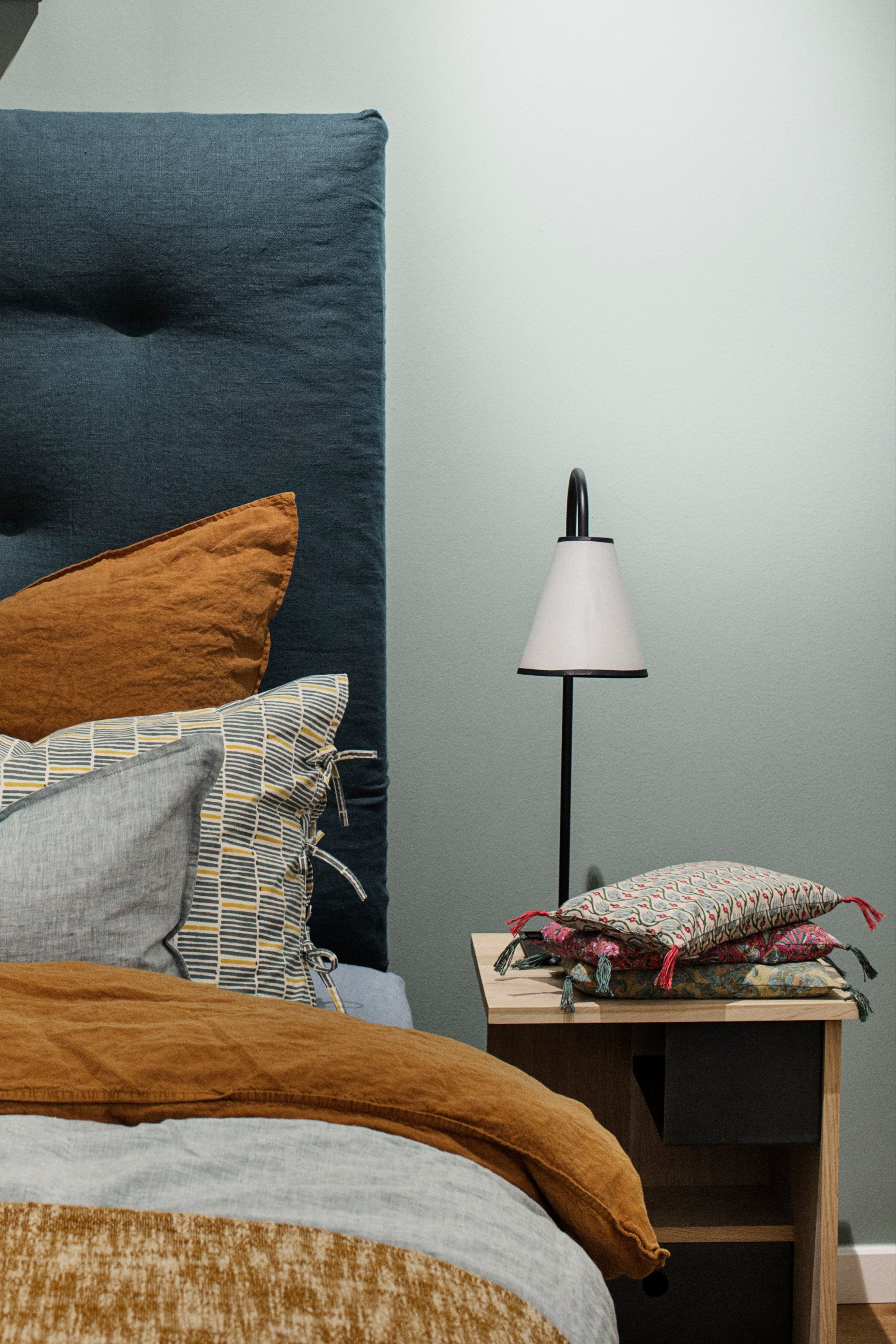 Ella table lamp base