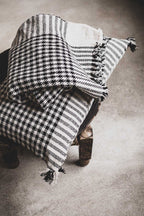 Houndstooth cushion cover