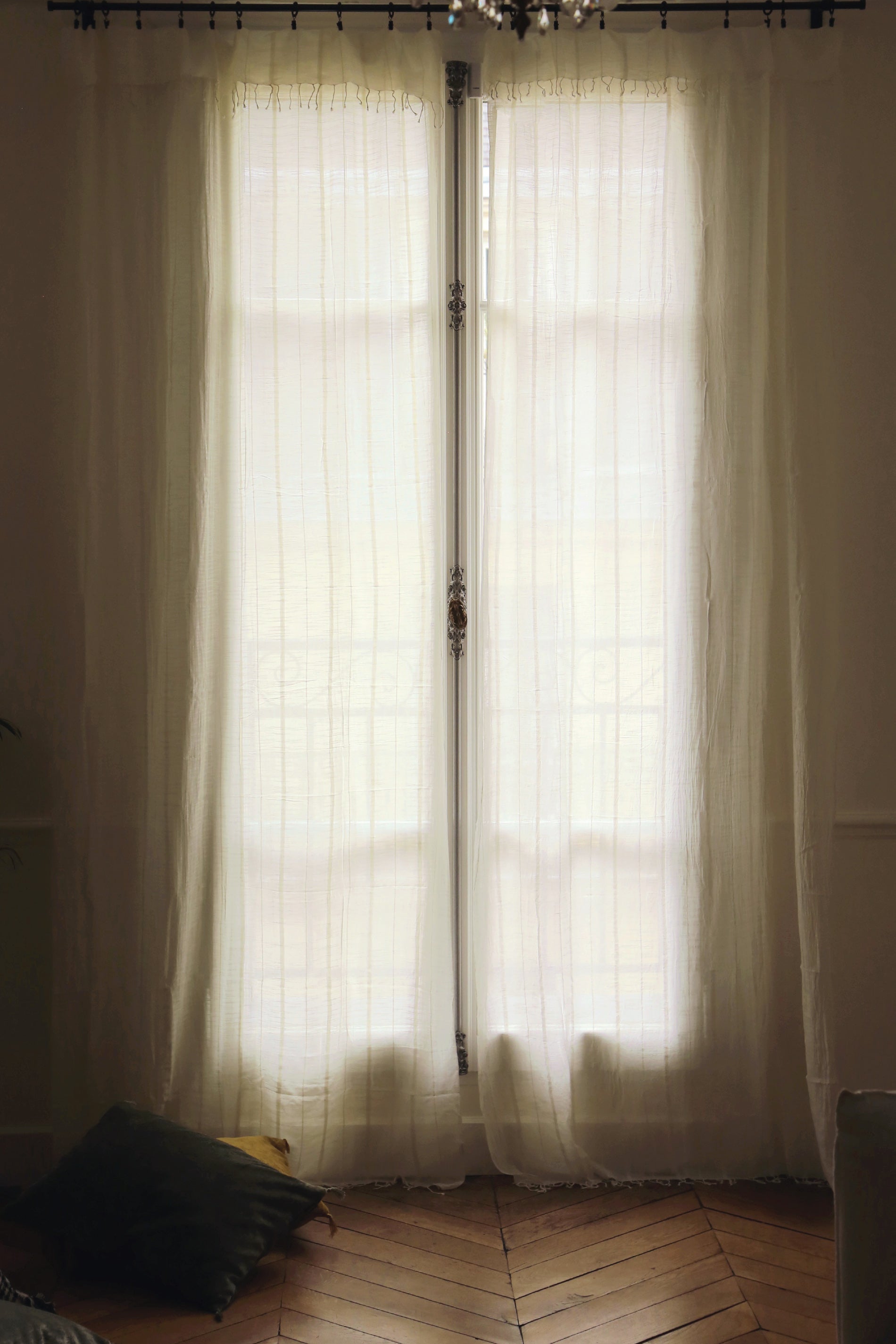 Jari Curtain