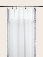 Sivi Curtain