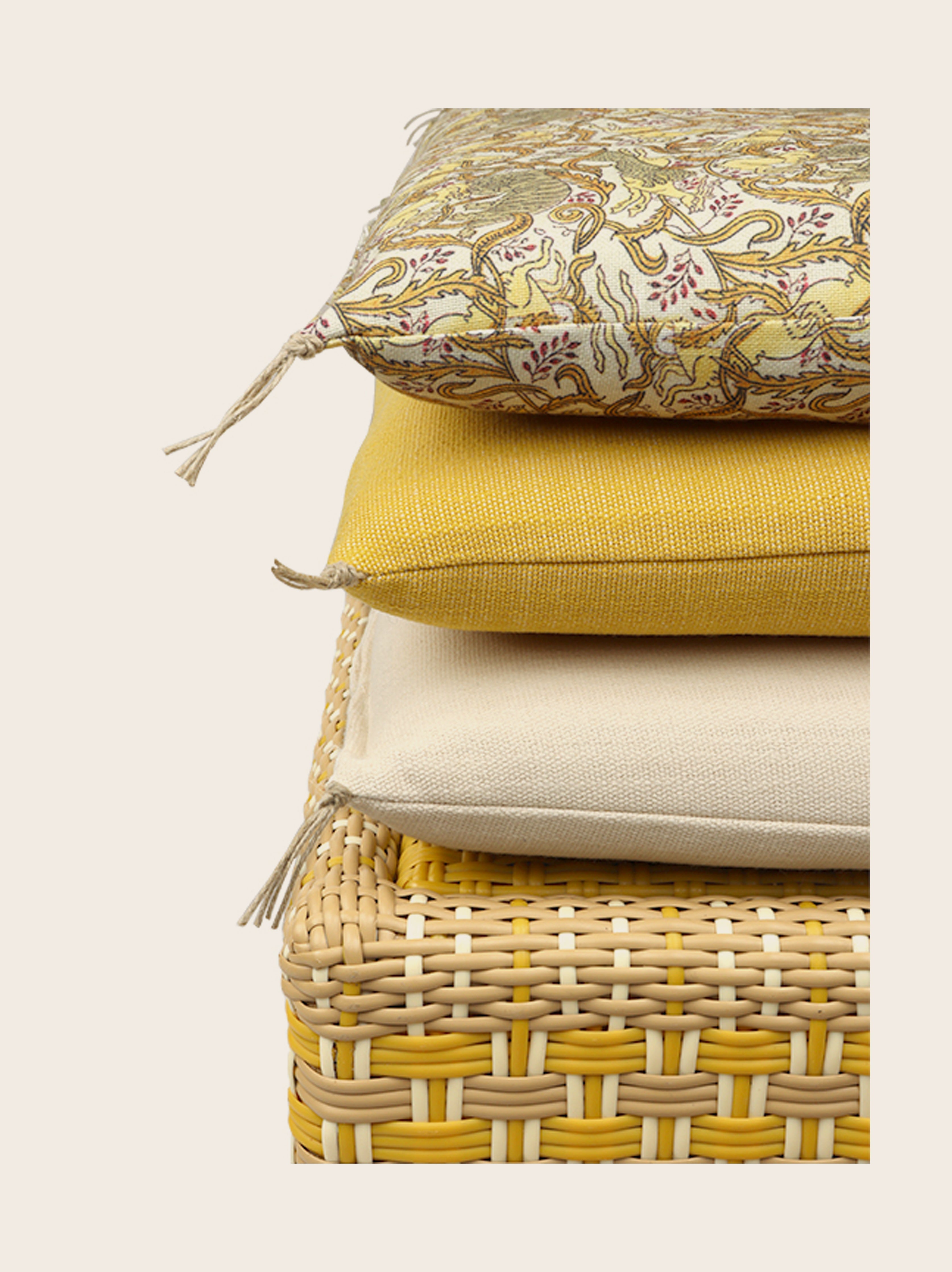 Princess outdoor sofa in Paris