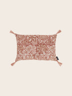 Cushions in voile filled with spelt