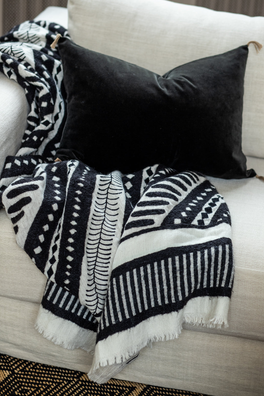 Washed velvet cushion cover