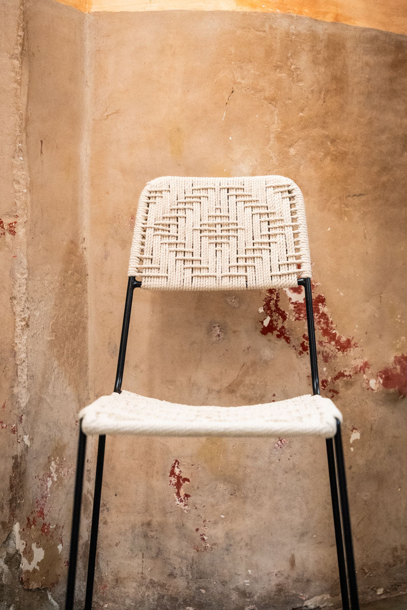 Murgi diamond chair