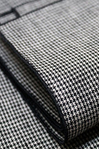 Thread-to-thread tablecloth